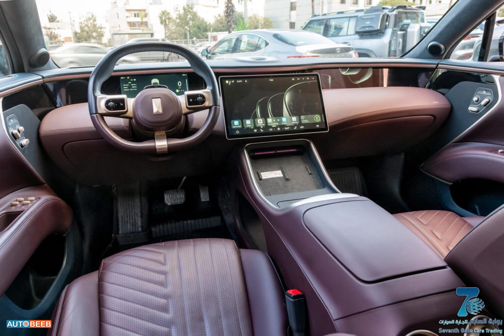 Avatr Model 011 2023