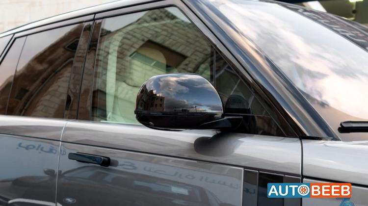 لاندروفر رنج روفر فوج 2023