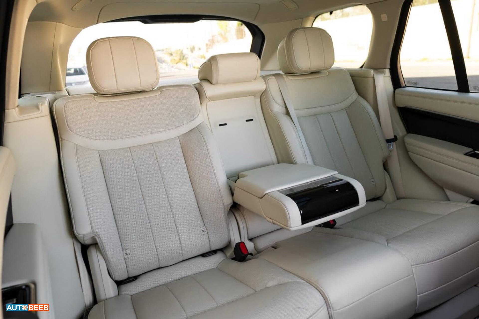 لاندروفر رنج روفر فوج 2023