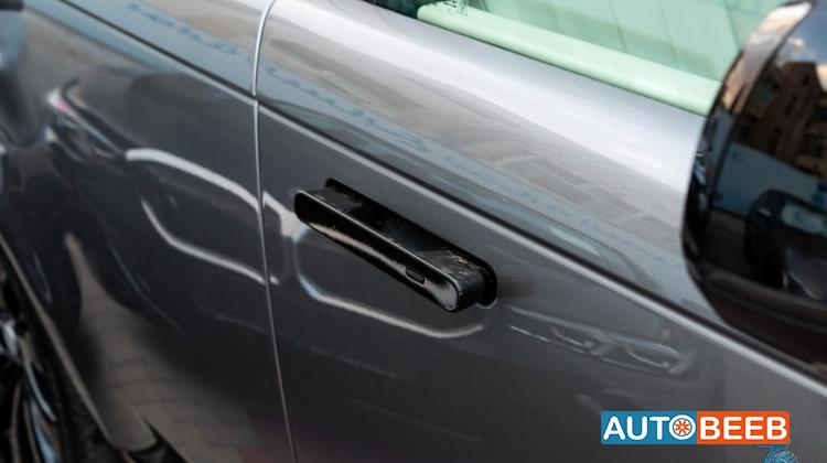 لاندروفر رنج روفر فوج 2023