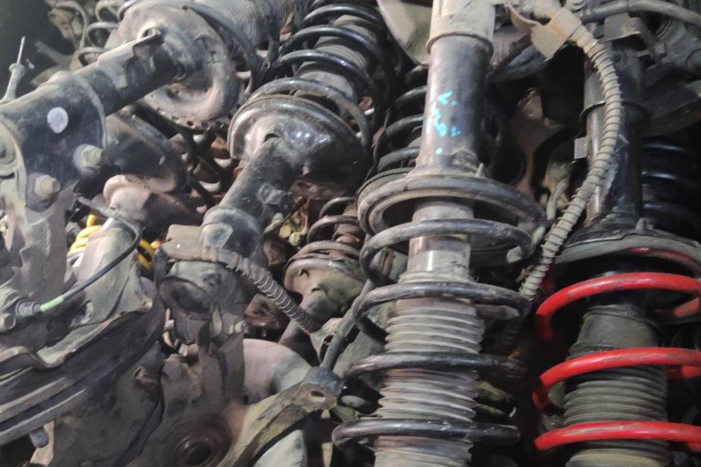  Shock Absorber Hyundai Accent