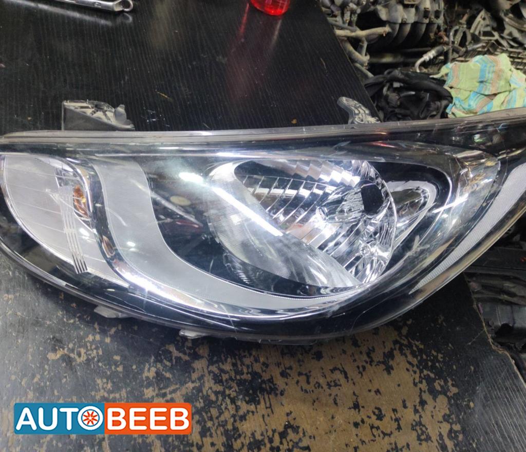 Lights Front light Hyundai Accent