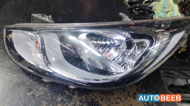 Lights Front light Hyundai Accent