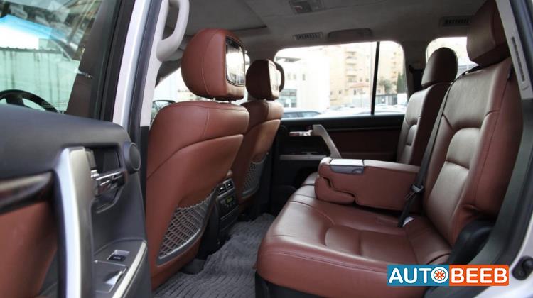 Toyota Land Cruiser 2014