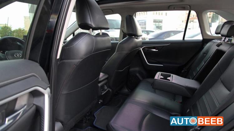 Toyota RAV4 2021
