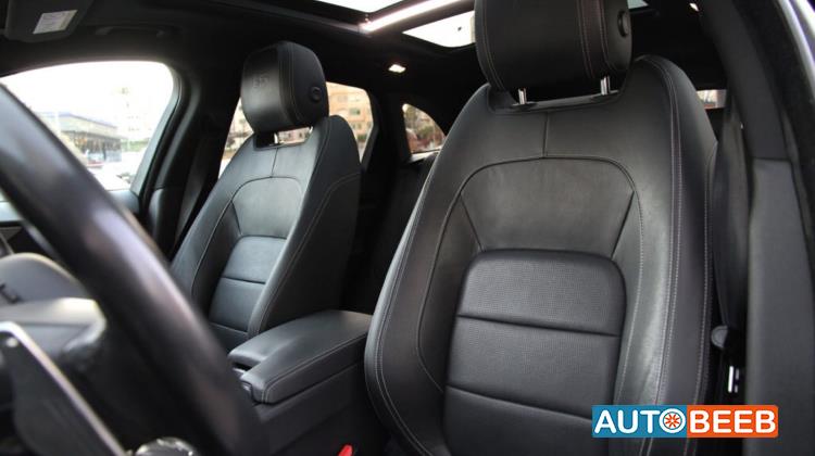 جاكوار F-Pace 2017