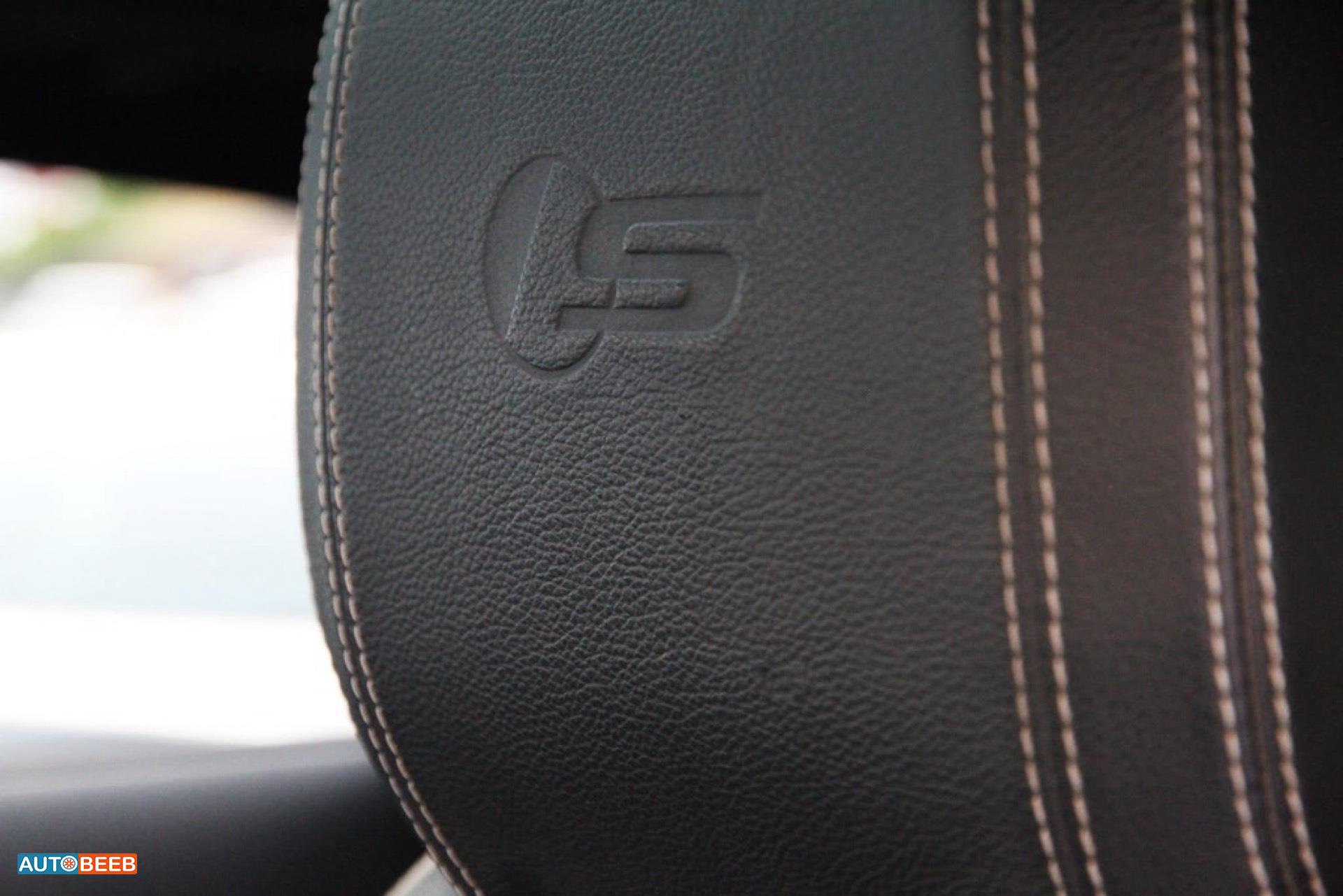 جاكوار F-Pace 2017