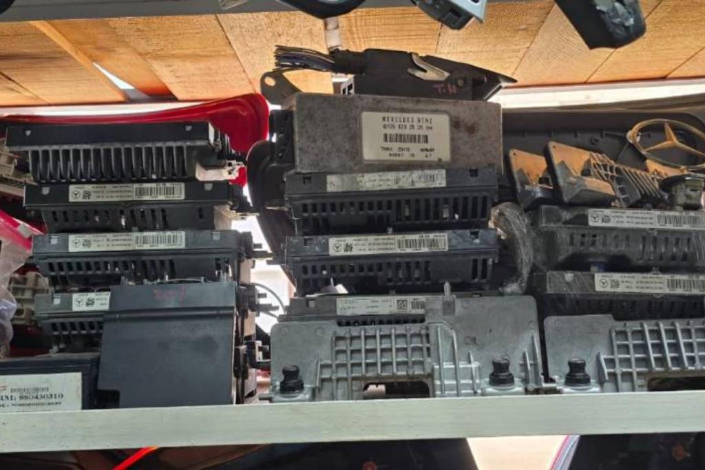 Cabin  Other Mercedes Benz C200