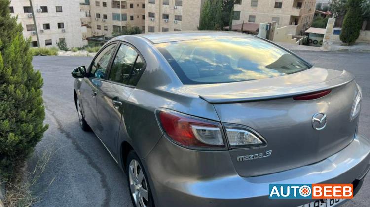 مازدا 3 2012