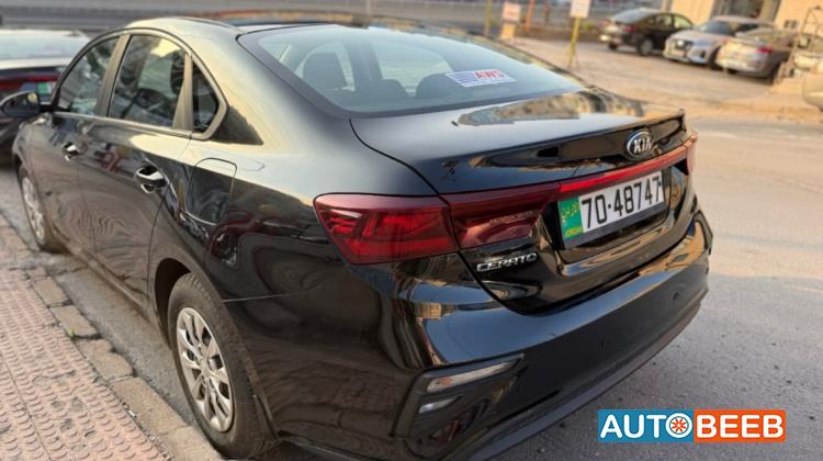 كيا سيراتو 2021