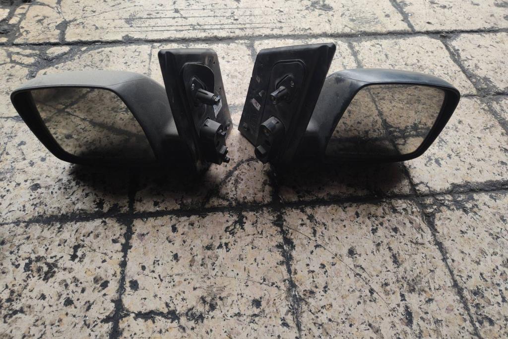 مرآة جانبية يمين شمال هيونداي اتش1 2007 2008 2009 2010 2011 2012 2013 