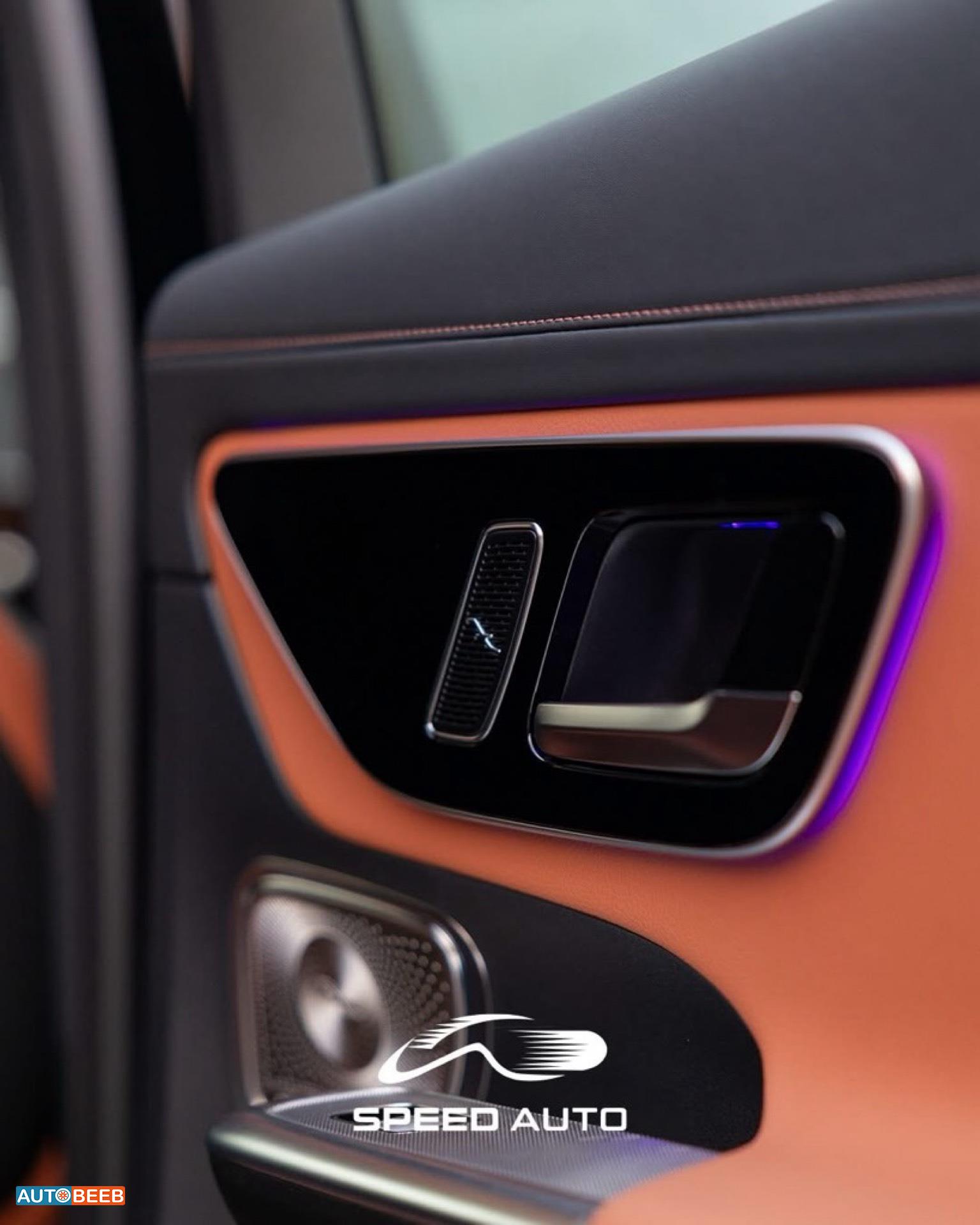 Mercedes Benz GLC200 2024