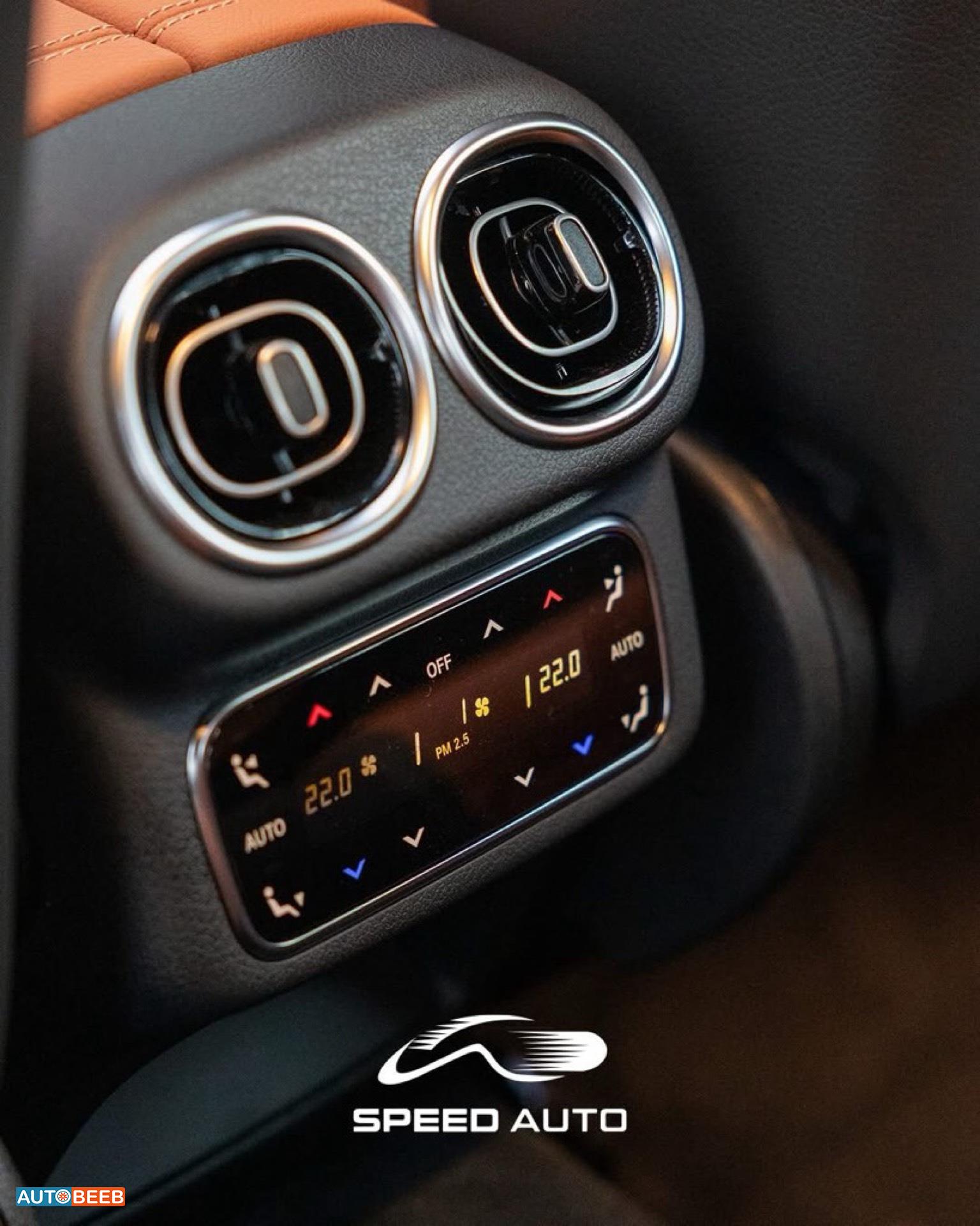 Mercedes Benz GLC200 2024