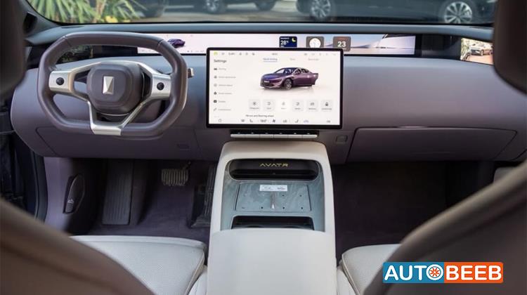 Avatr Model 012 2023