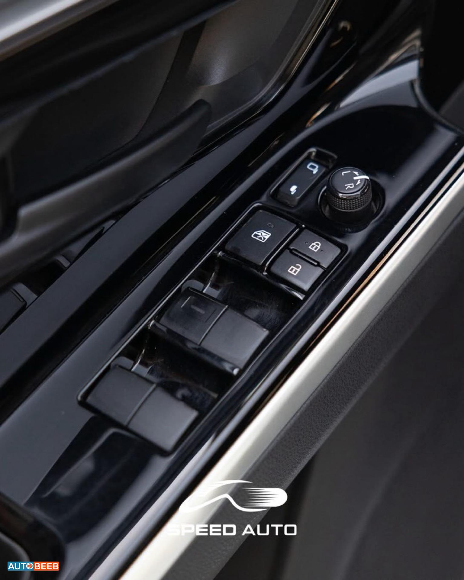 تويوتا bZ4X 2023