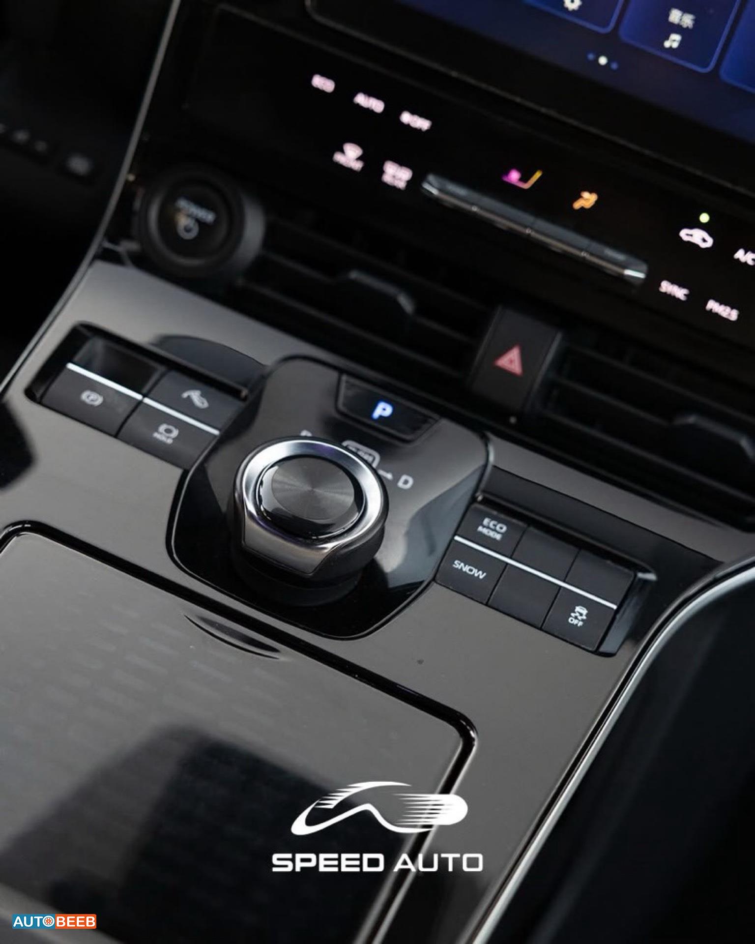 تويوتا bZ4X 2023