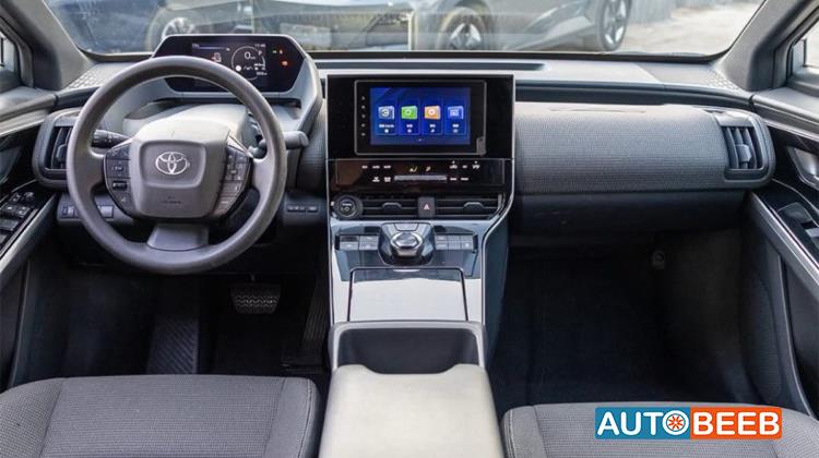 تويوتا bZ4X 2023