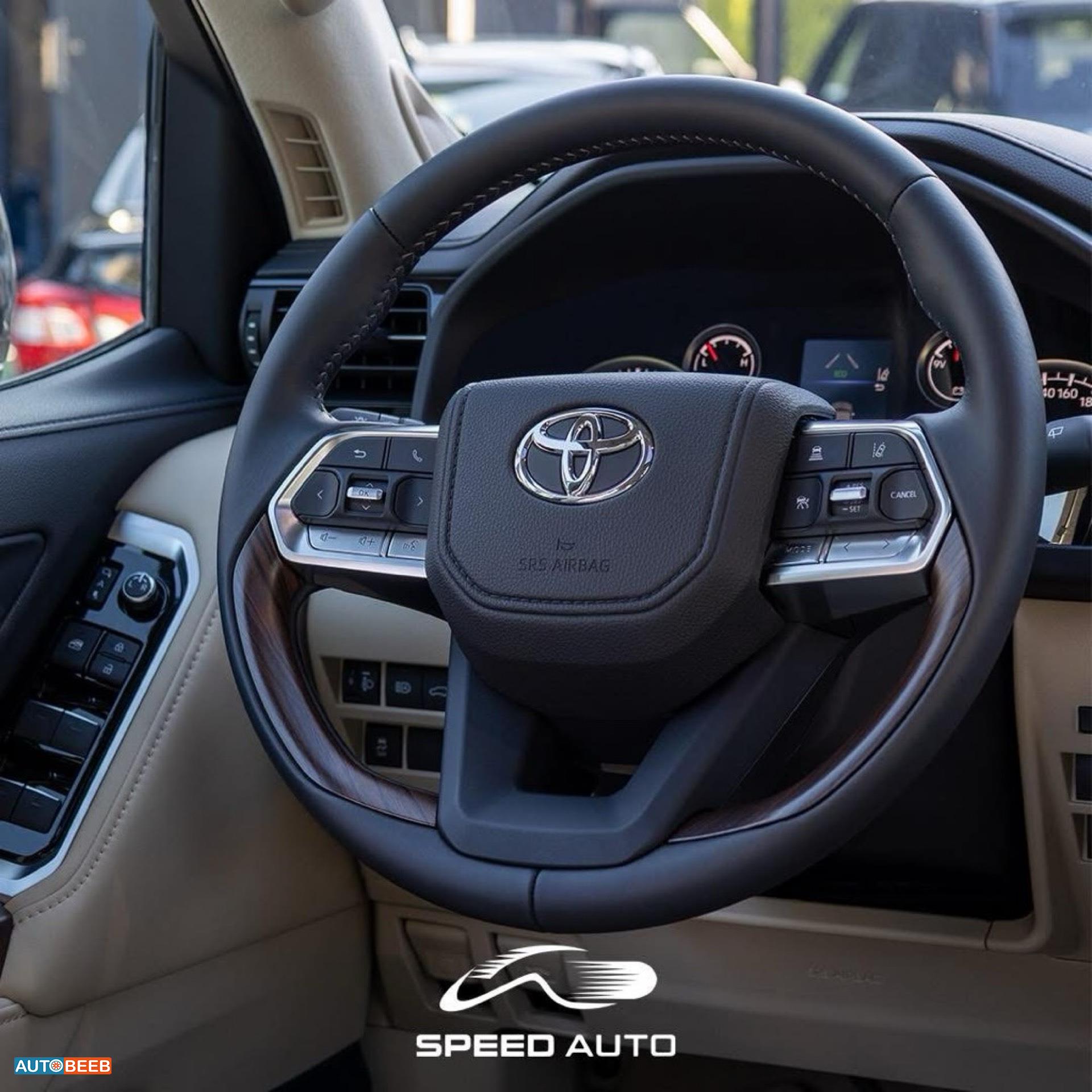 تويوتا لاندكروزر 2024