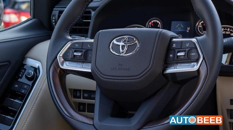 تويوتا لاندكروزر 2024