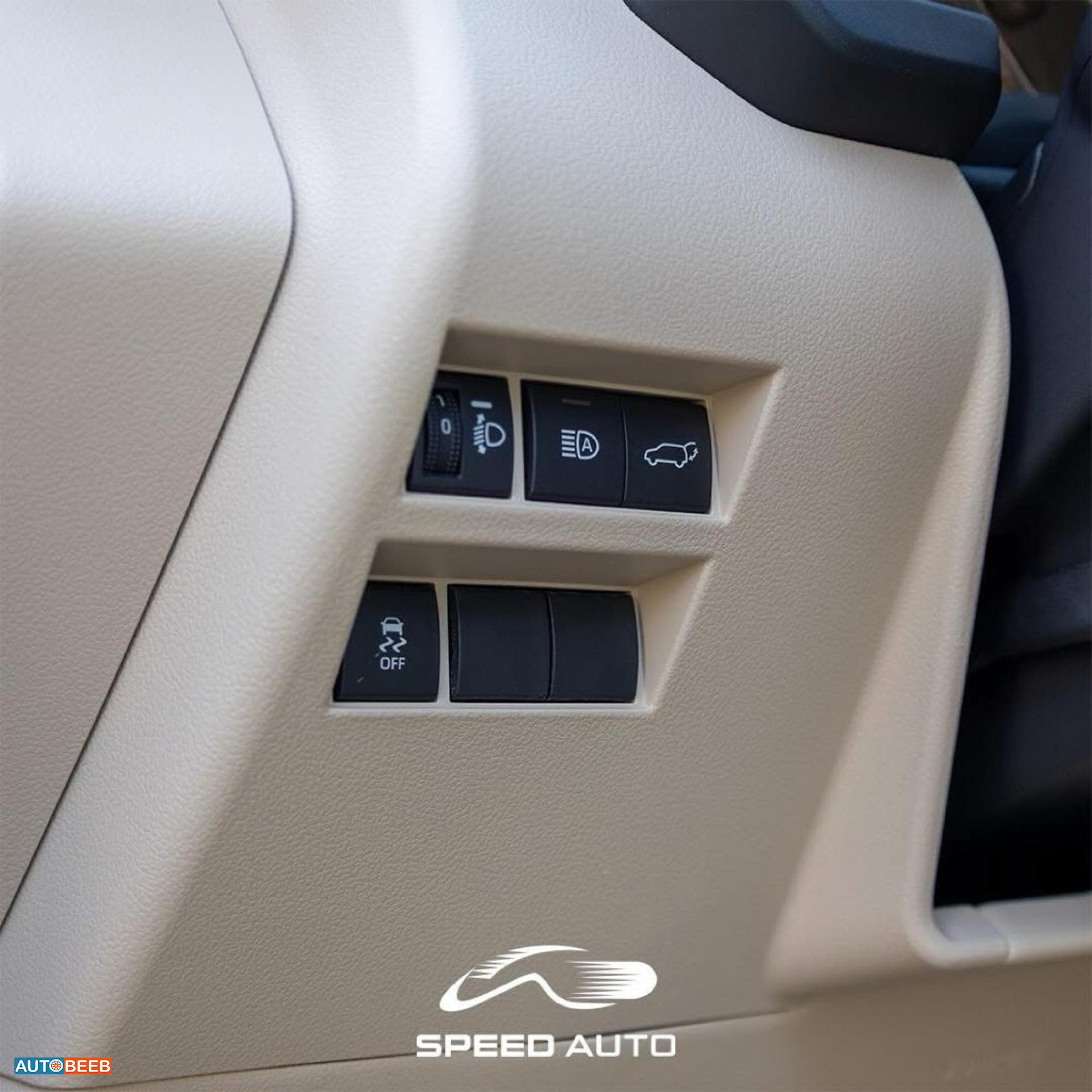 تويوتا لاندكروزر 2024