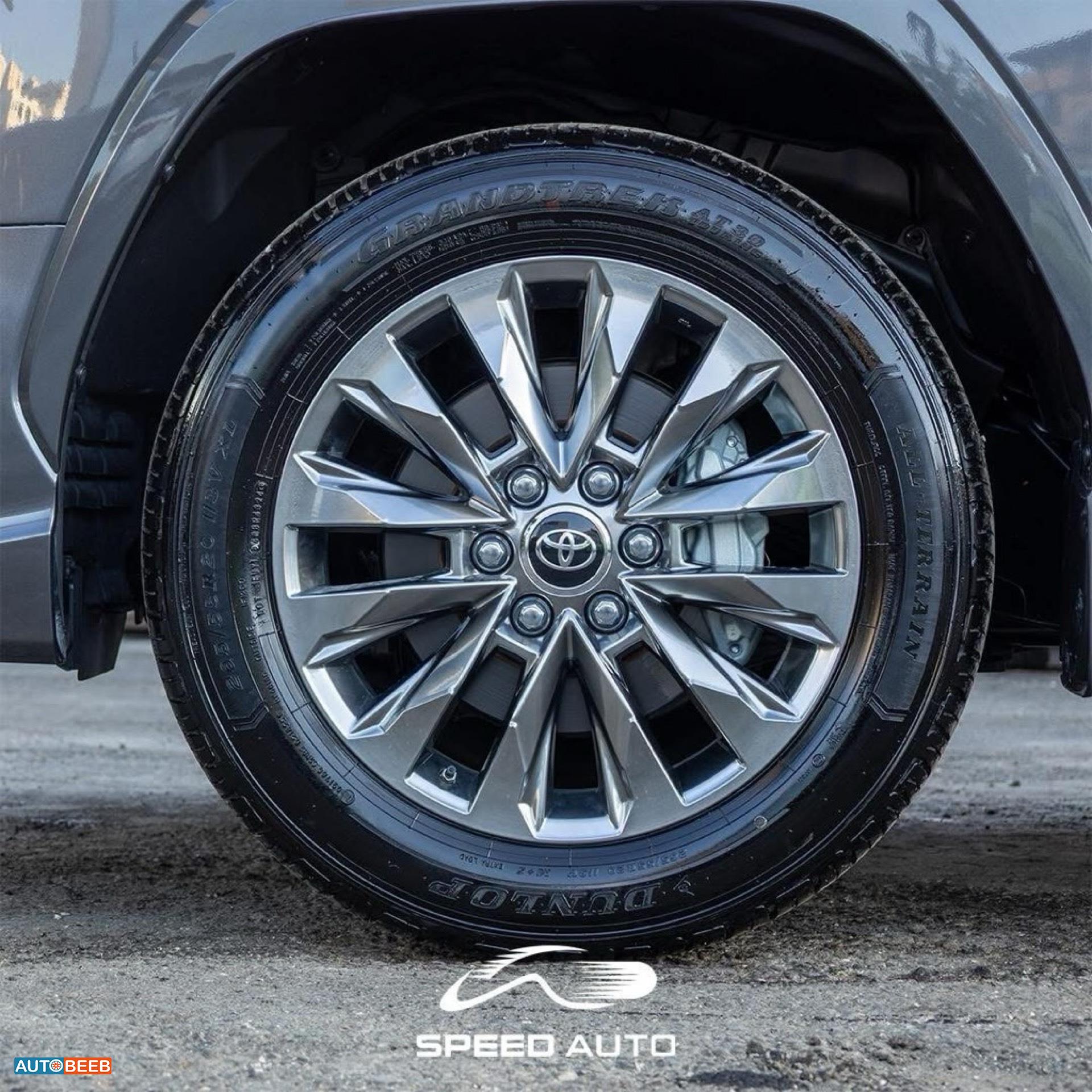 تويوتا لاندكروزر 2024