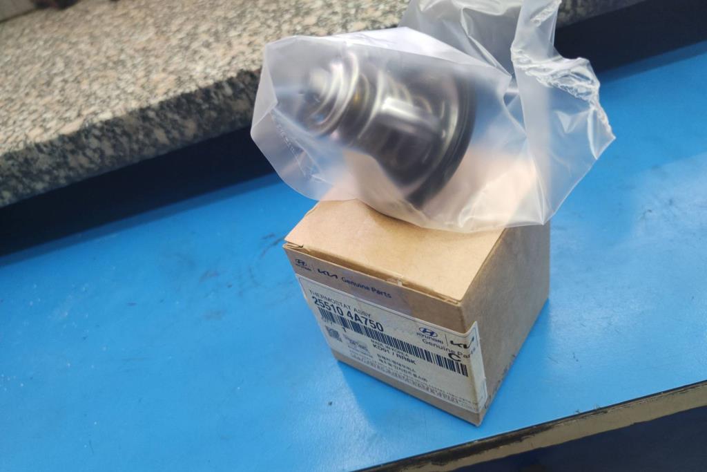 تيرموس ماء هيونداي افانتي md 2000 2001 2002 2003 2004 2005 2006 2007 