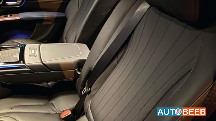 Mercedes Benz EQS450+ 2023