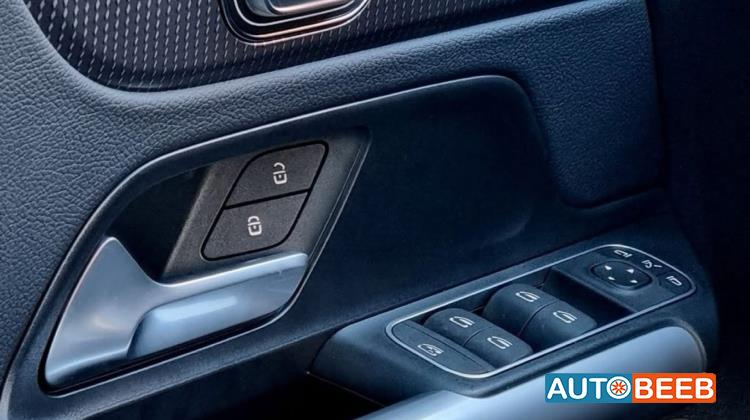 Mercedes Benz EQA260 2022