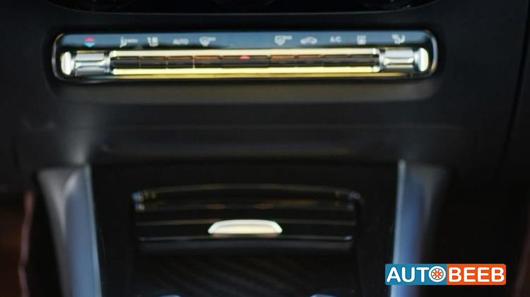 Mercedes Benz EQA260 2022