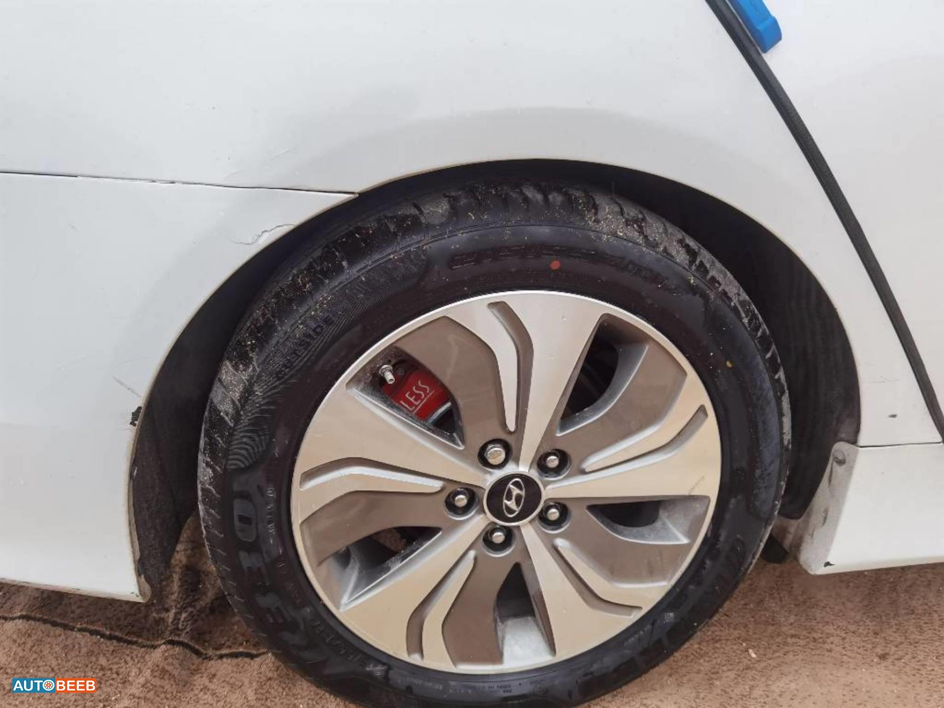 هيونداي سوناتا 2015