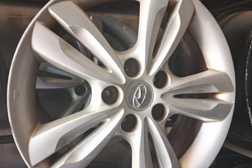 طقم جنط هيونداي اصلي 5 براغي 17