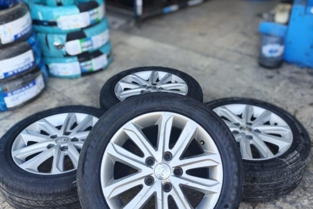 طقم جنط هيونداي مع كوشوك 5 براغي 16 اصلي