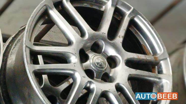 طقم جنطات تويوتا 5 براغي 17 اصلي