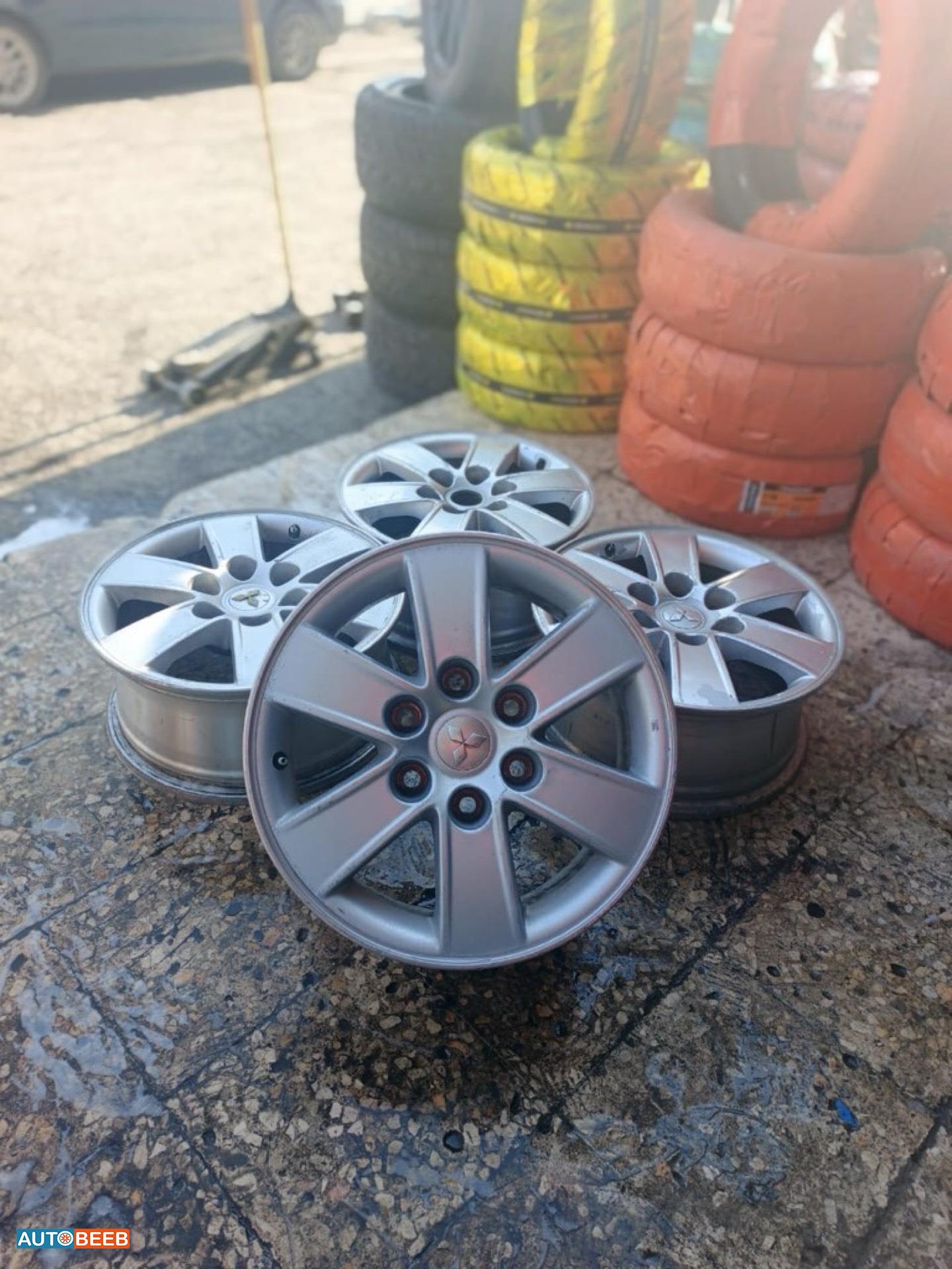 Wheel and Rims Rims Mitsubishi Pajero