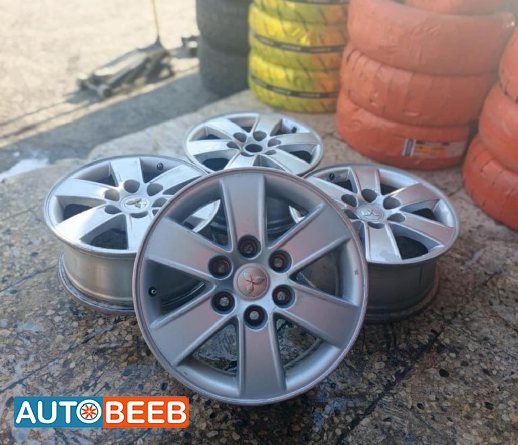 طقم جنطات ميتسوبيشي باجرو 6 براغي 17