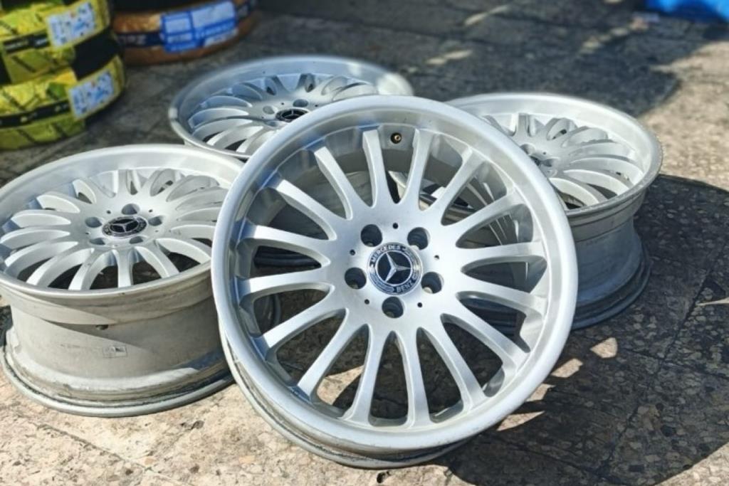 طقم جنطات مرسيدس 5 براغي 18