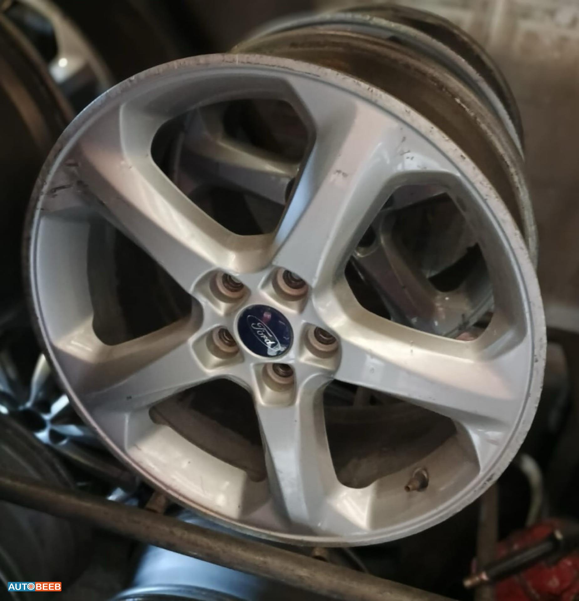 طقم جنطات فورد فيوجن 5براغي 18 اصلي 