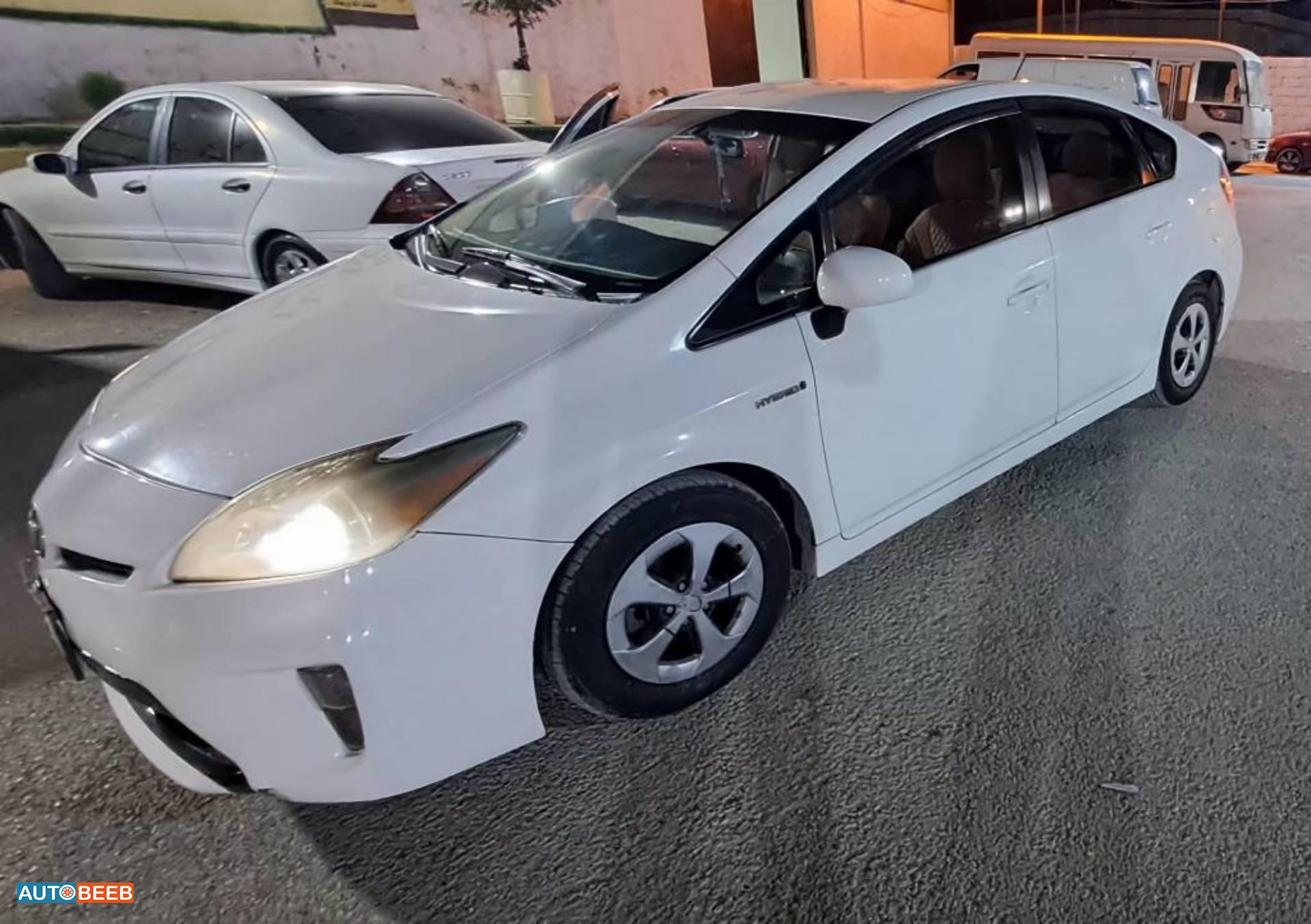 Toyota Prius 2015
