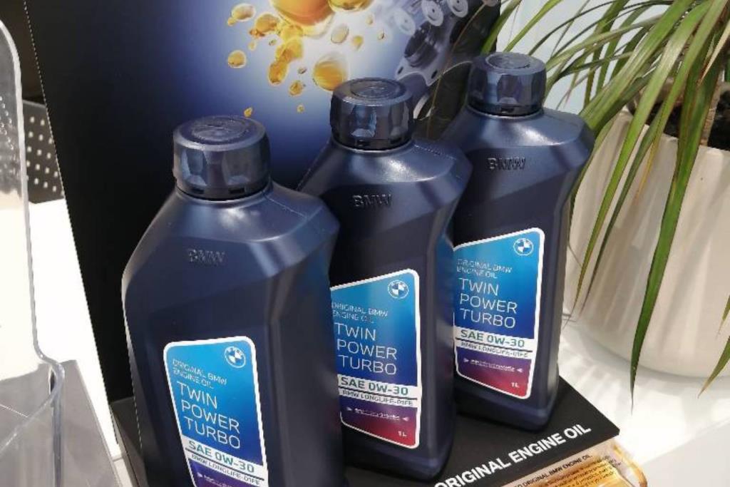 زيت ماتور اصلي  5W30