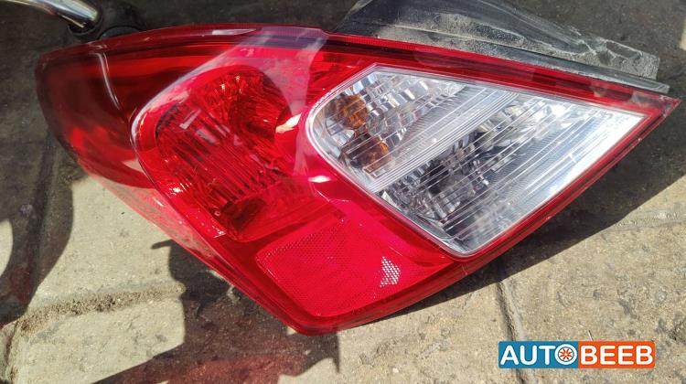 Lights Rear light Nissan Sunny