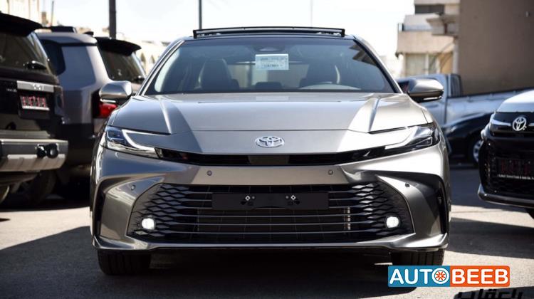 Toyota Camry 2025