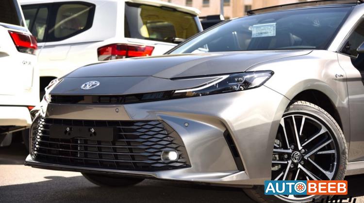 Toyota Camry 2025