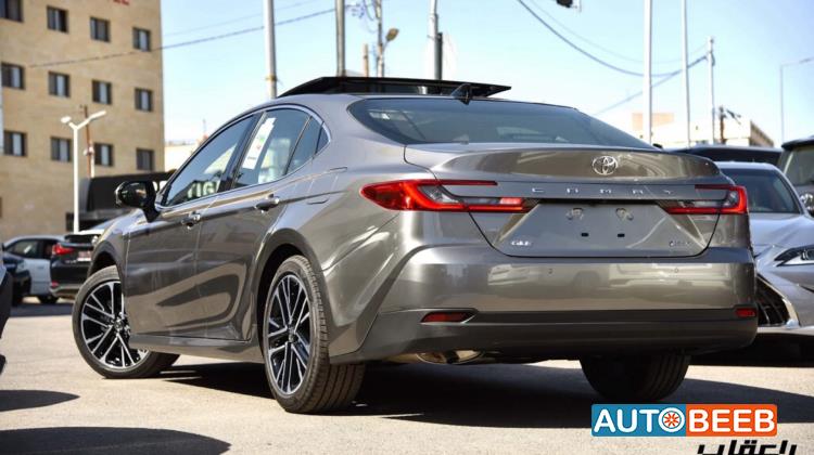 Toyota Camry 2025