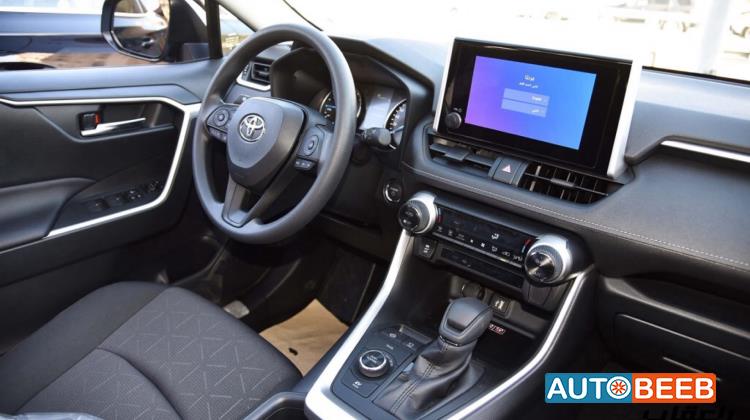 Toyota RAV4 2025