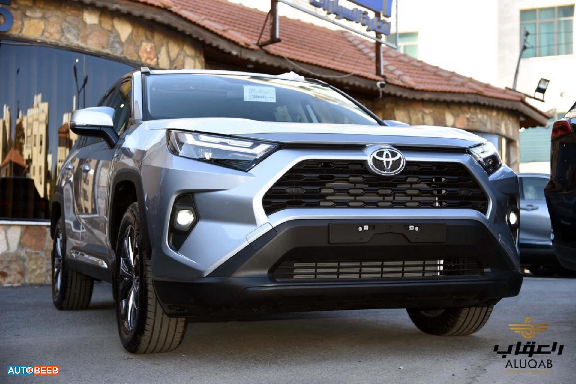 Toyota RAV4 2025