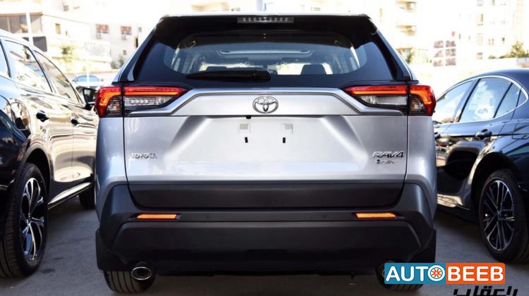 Toyota RAV4 2025