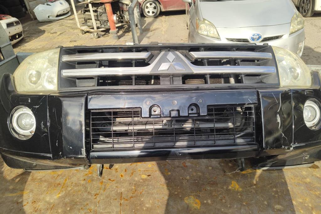 Body  Bumper Mitsubishi Pajero