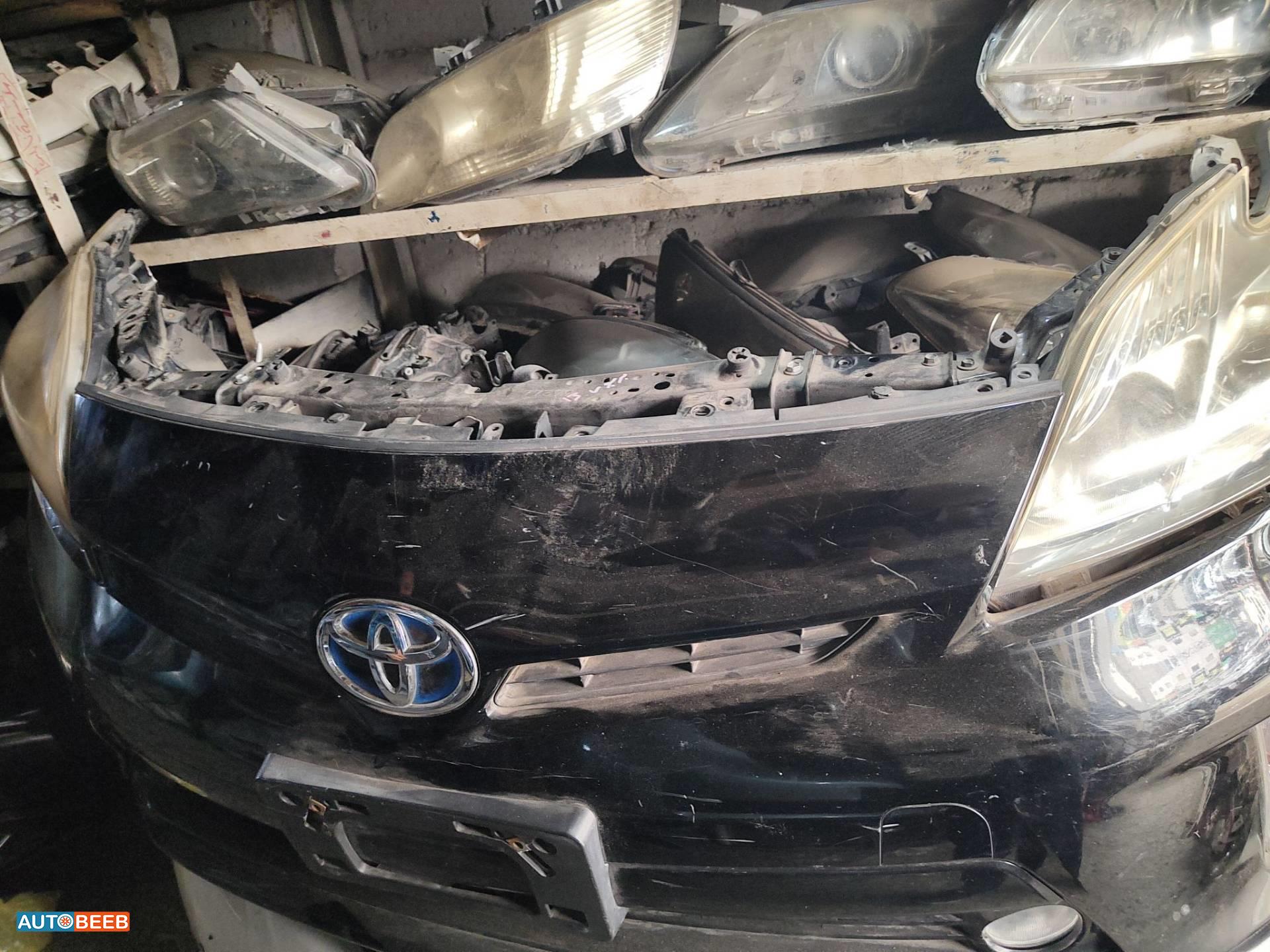 Body  Bumper Toyota Prius