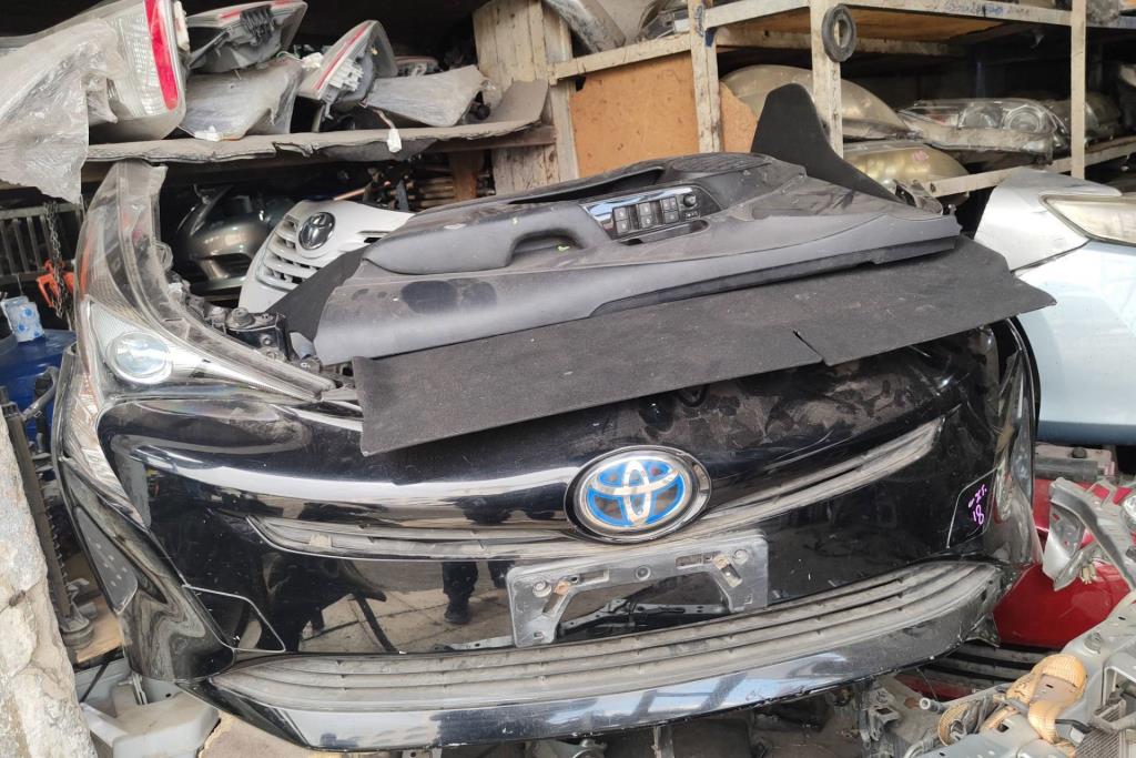 Body  Bumper Toyota Prius