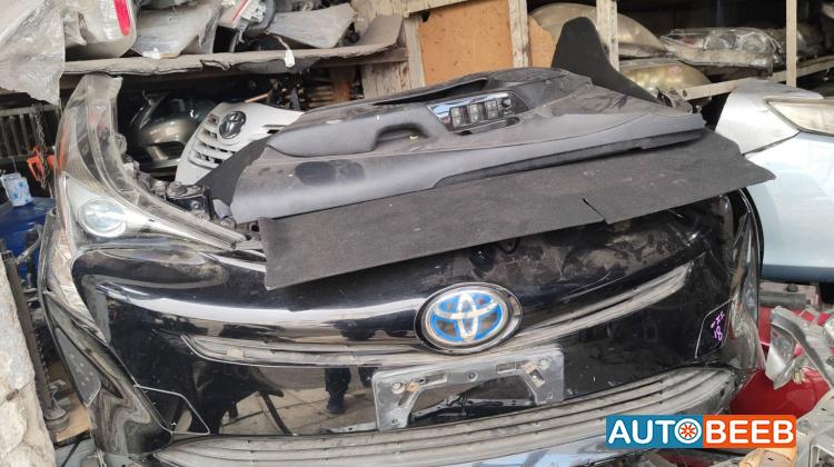 Body  Bumper Toyota Prius